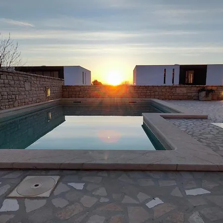 Istra Mare Private Pool & Parking *