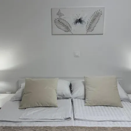 Istra Mare Private Pool & Parking Appartement *
