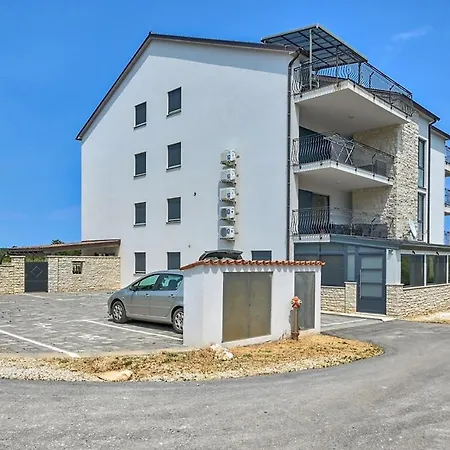 Istra Mare Private Pool & Parking